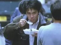 周星驰吃盒饭抽烟头像-爱微控